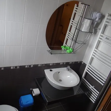 ゲストハウス Guestrooms Struma Dolinata 3*